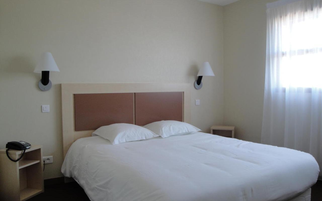 Cit'Hotel Talencia Thouars Ngoại thất bức ảnh